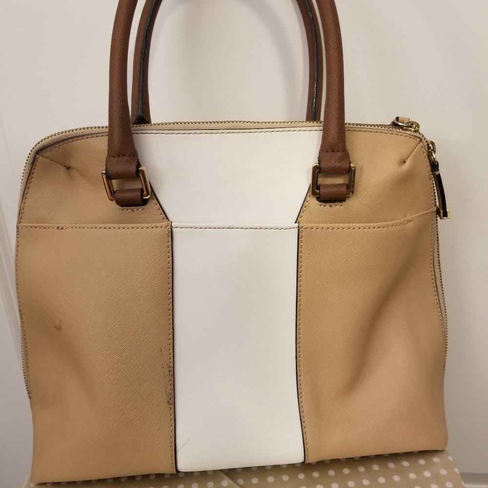 Calvin Klein Beige & White Shoulder Bag - Picture 2 of 5